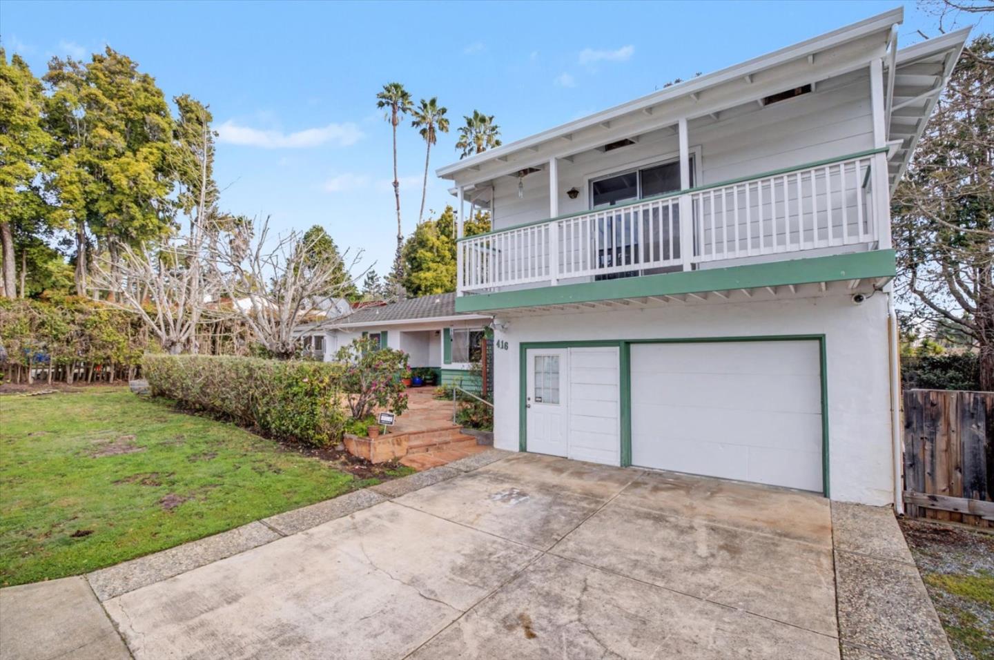 Detail Gallery Image 2 of 28 For 416 Spring St, Santa Cruz,  CA 95060 - 4 Beds | 2/1 Baths