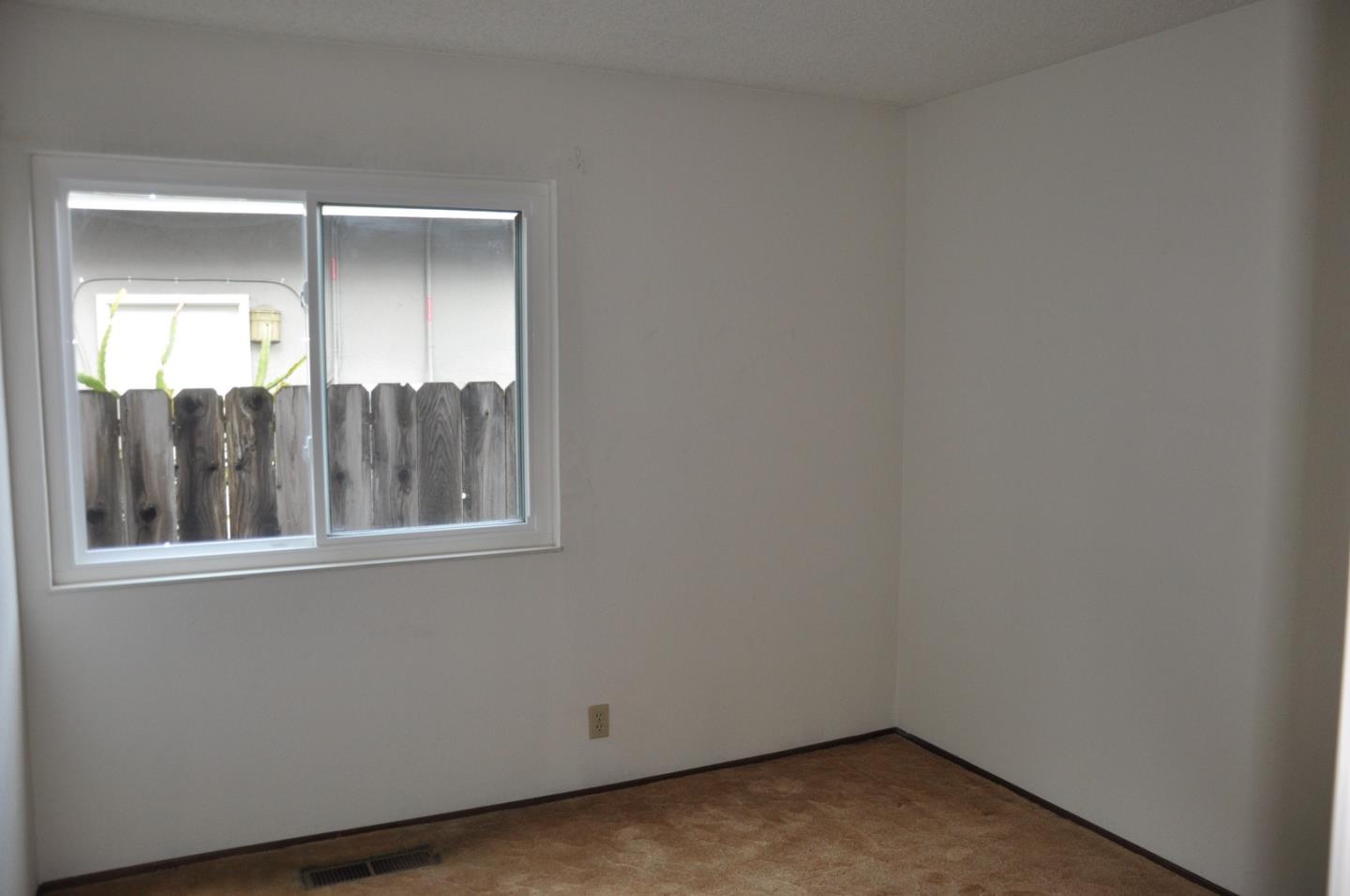 Detail Gallery Image 8 of 16 For 81 Southgate Ct, San Jose,  CA 95138 - 3 Beds | 2 Baths