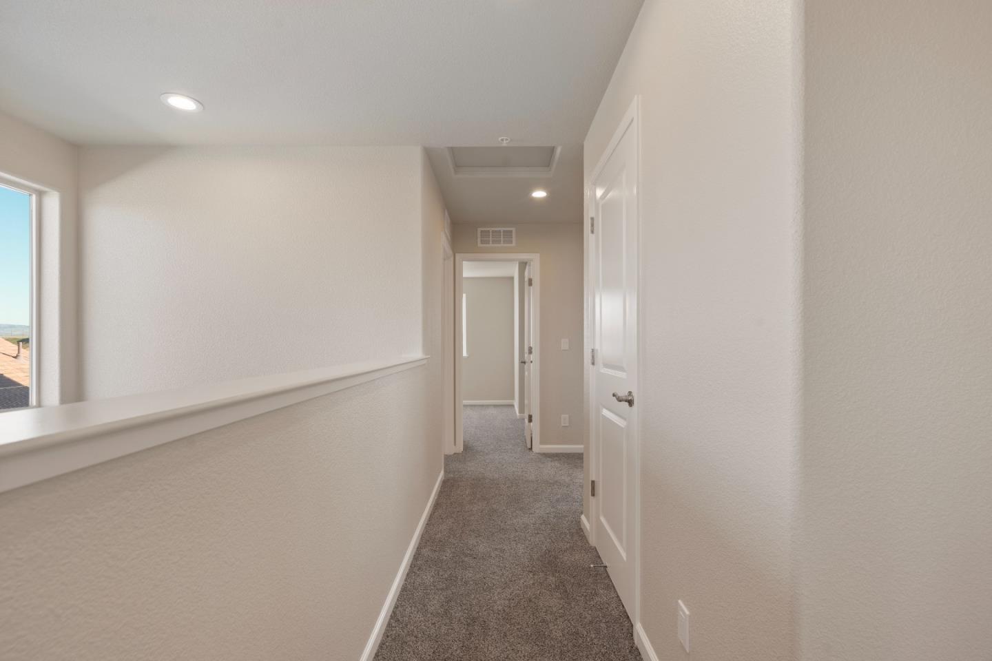 Detail Gallery Image 17 of 27 For 755 Aurora Way, King City,  CA 93930 - 4 Beds | 3 Baths