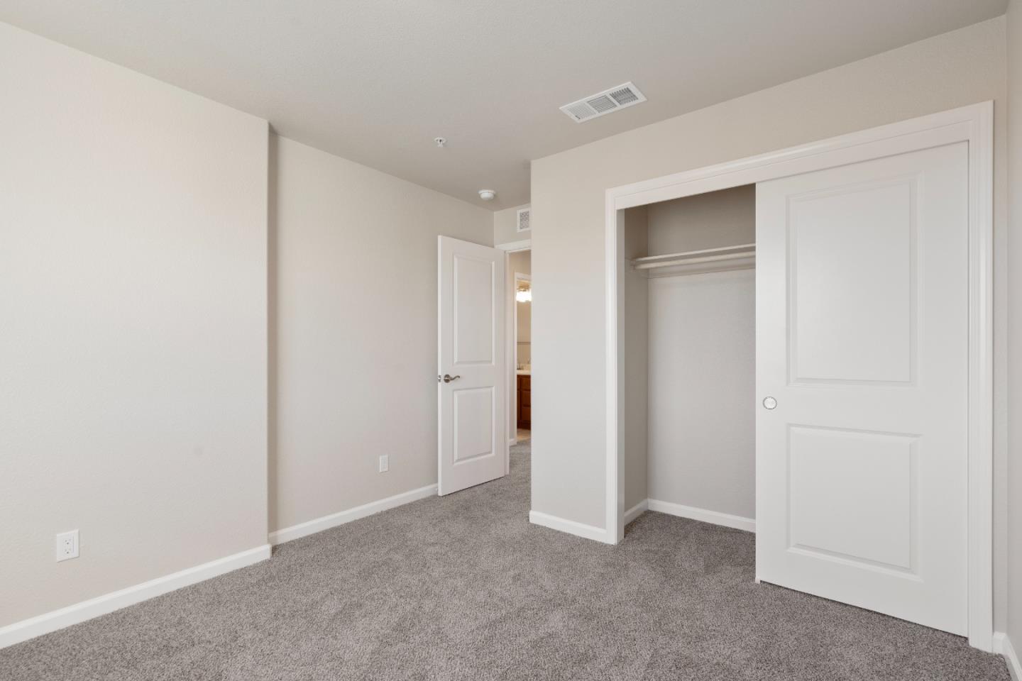 Detail Gallery Image 21 of 27 For 755 Aurora Way, King City,  CA 93930 - 4 Beds | 3 Baths