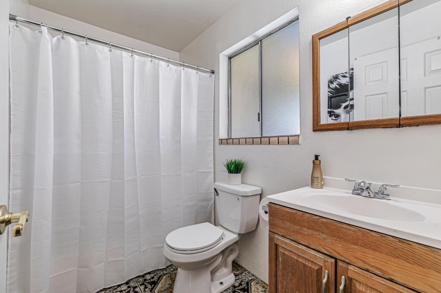 Detail Gallery Image 27 of 46 For 80 N 33rd, San Jose,  CA 95116 - 3 Beds | 2 Baths