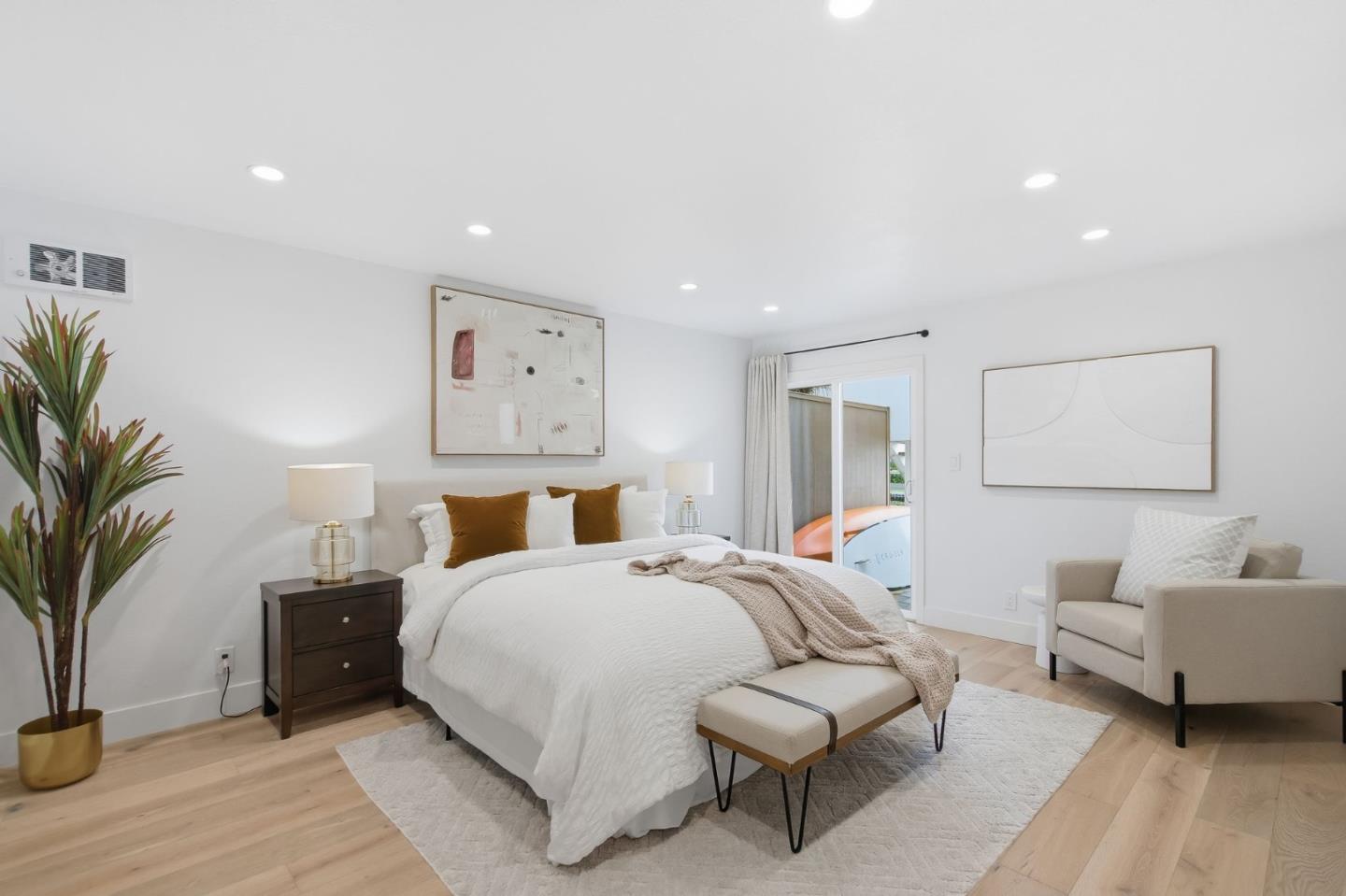 Detail Gallery Image 15 of 39 For 924 Lido Ln, Foster City,  CA 94404 - 2 Beds | 2 Baths