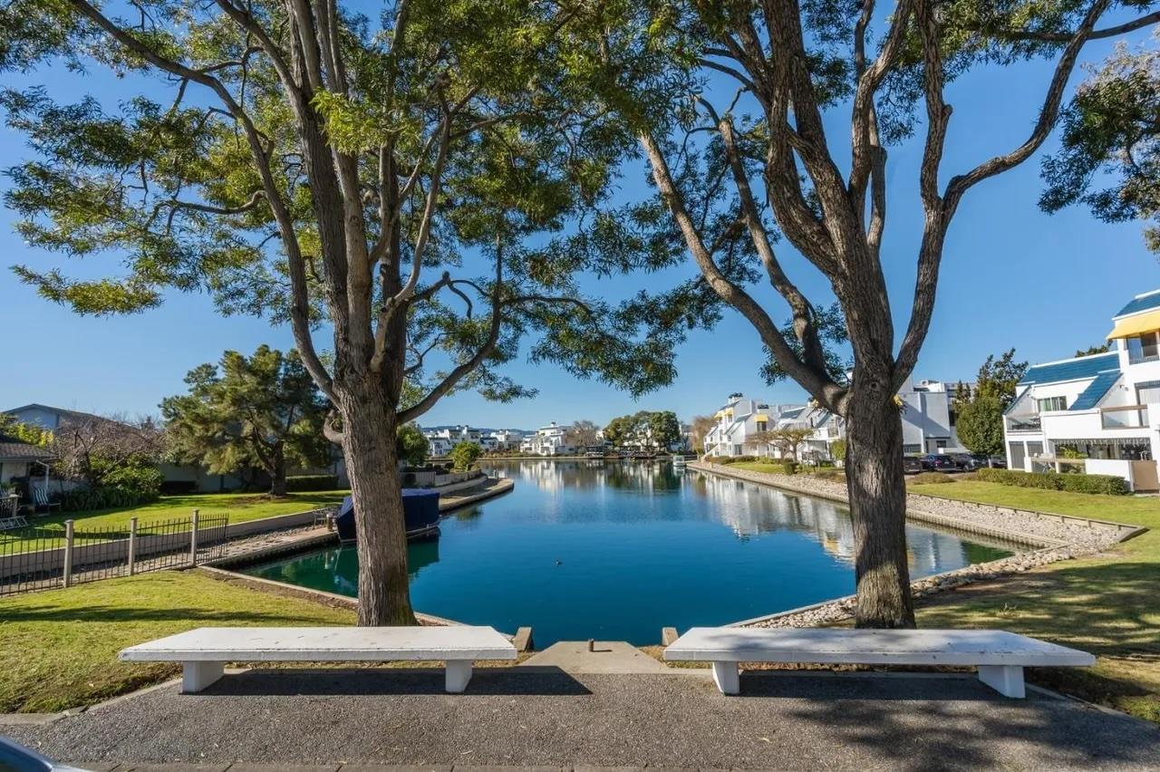 Detail Gallery Image 37 of 39 For 924 Lido Ln, Foster City,  CA 94404 - 2 Beds | 2 Baths