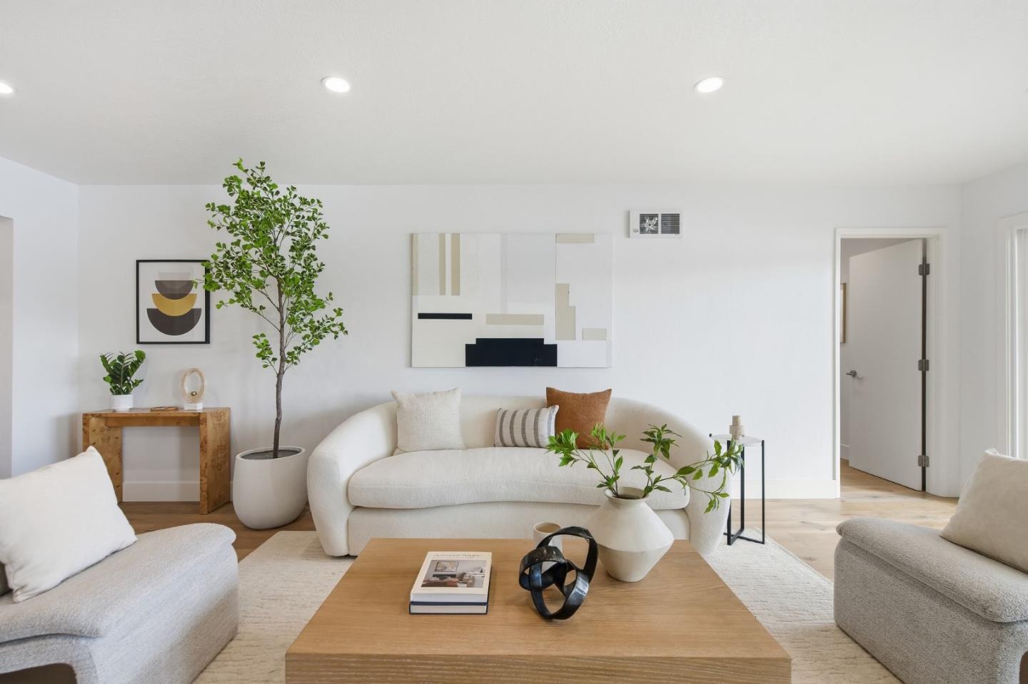 Detail Gallery Image 4 of 39 For 924 Lido Ln, Foster City,  CA 94404 - 2 Beds | 2 Baths