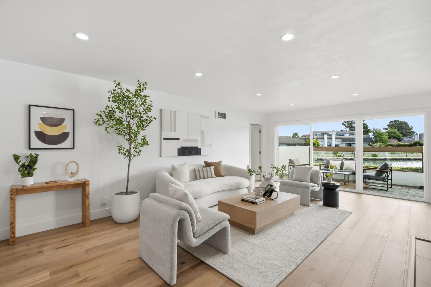 Detail Gallery Image 5 of 39 For 924 Lido Ln, Foster City,  CA 94404 - 2 Beds | 2 Baths