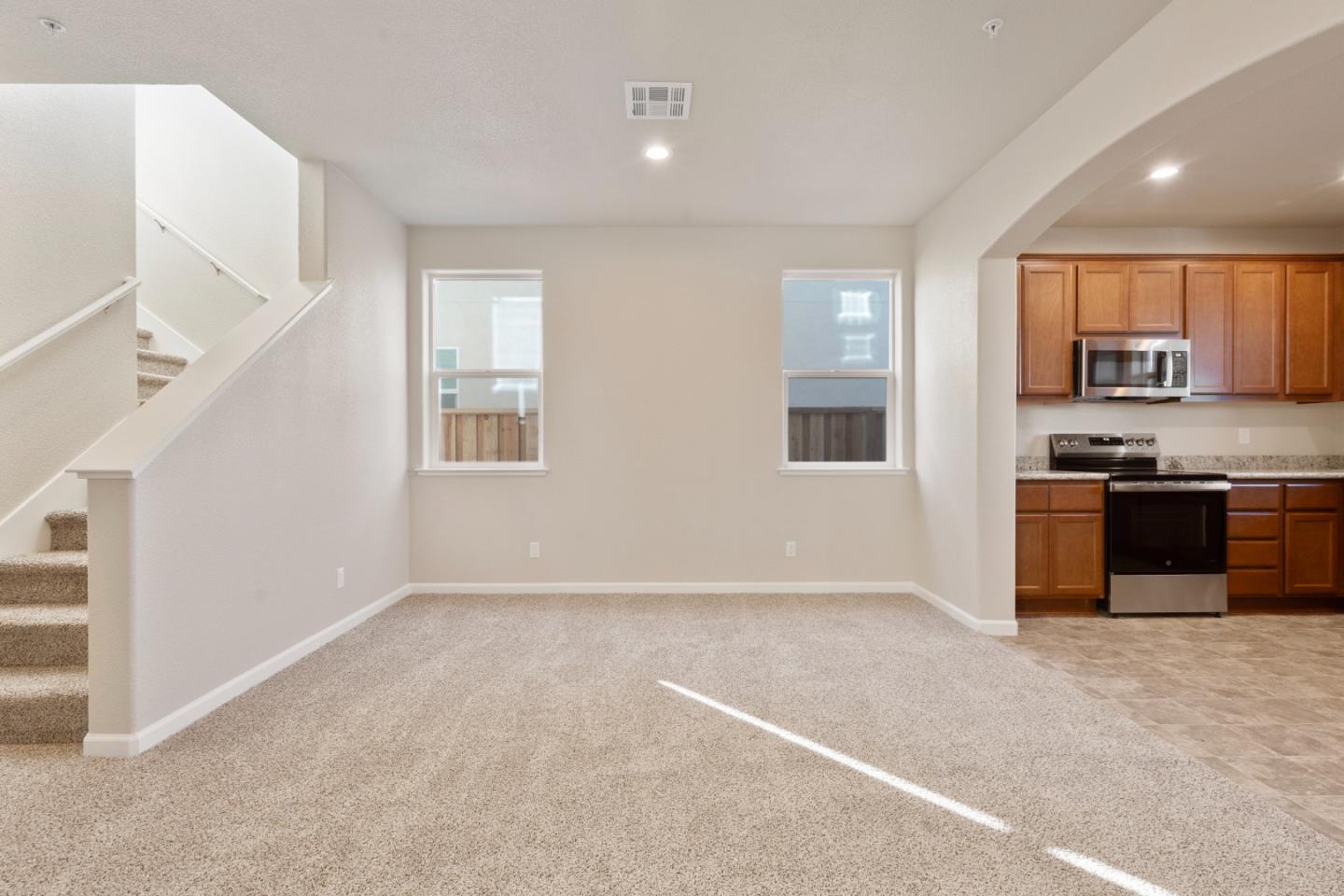 Detail Gallery Image 33 of 35 For 749 Aurora Way, King City,  CA 93930 - 4 Beds | 2/1 Baths