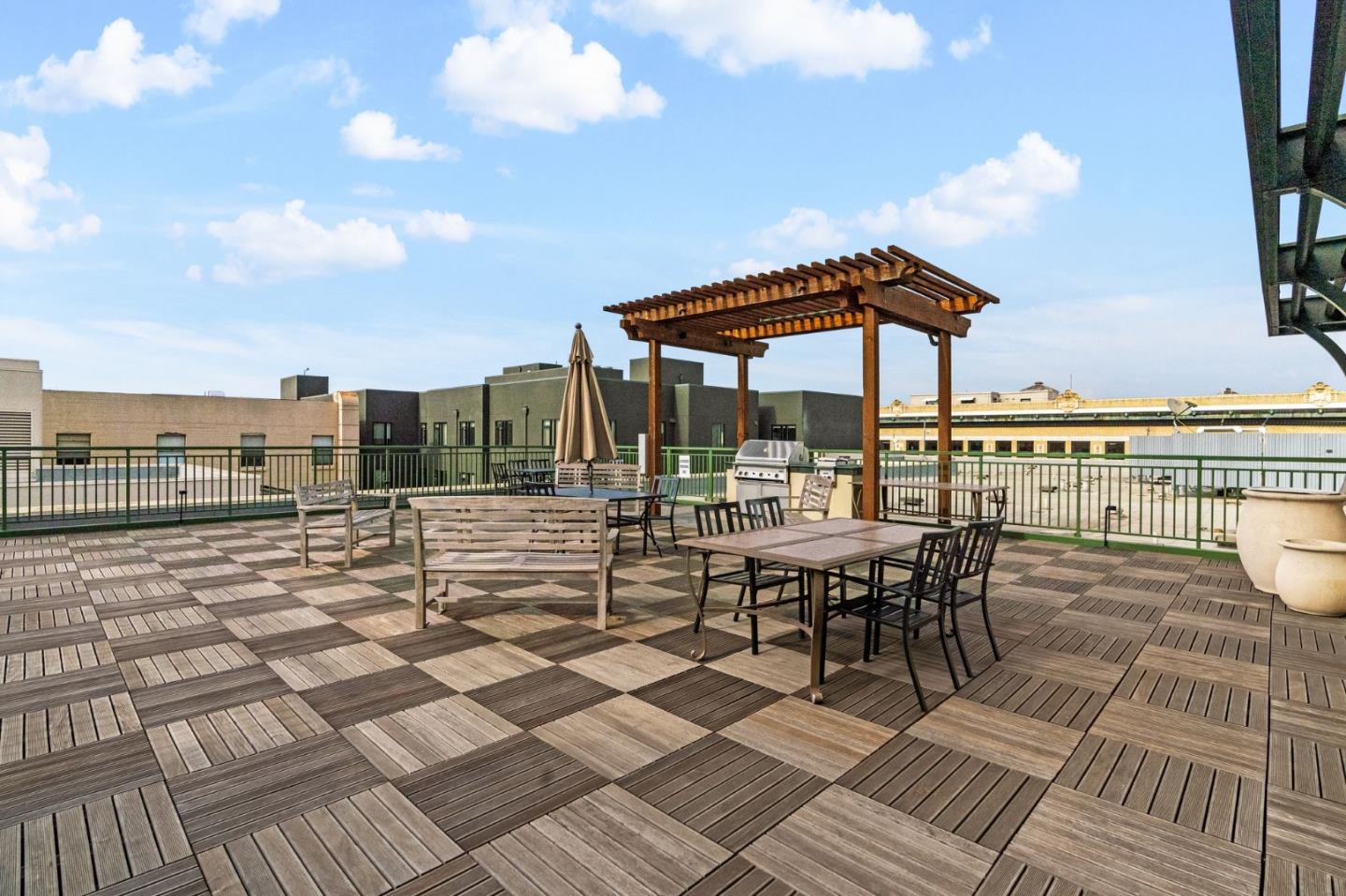 Detail Gallery Image 37 of 56 For 1511 Jefferson St #109,  Oakland,  CA 94612 - 1 Beds | 1 Baths