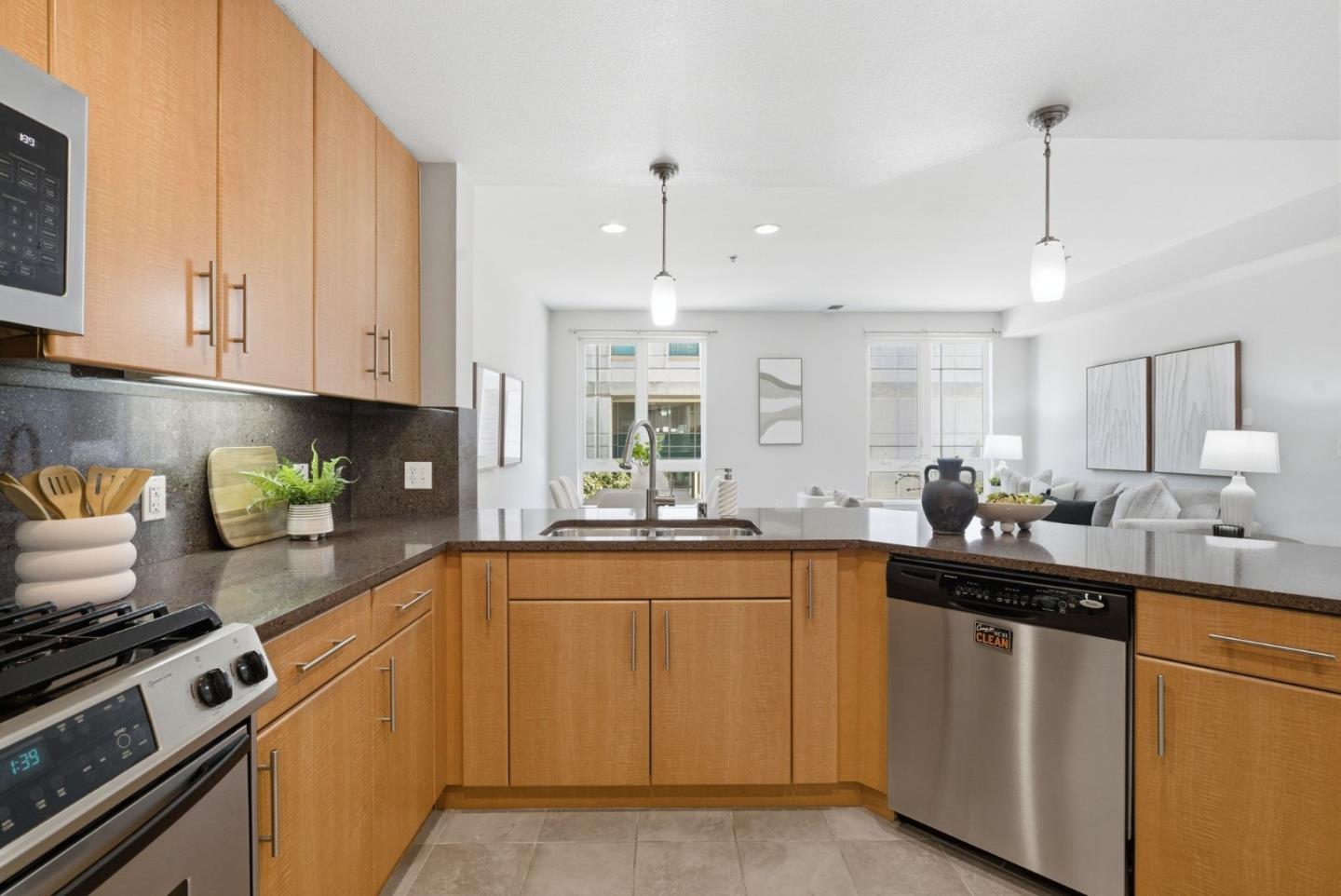 Detail Gallery Image 9 of 56 For 1511 Jefferson St #109,  Oakland,  CA 94612 - 1 Beds | 1 Baths