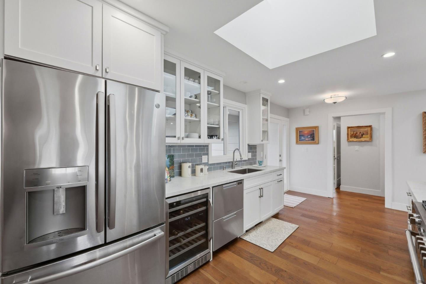 Detail Gallery Image 12 of 34 For 1141 Lincoln Dr, Mountain View,  CA 94040 - 3 Beds | 2 Baths