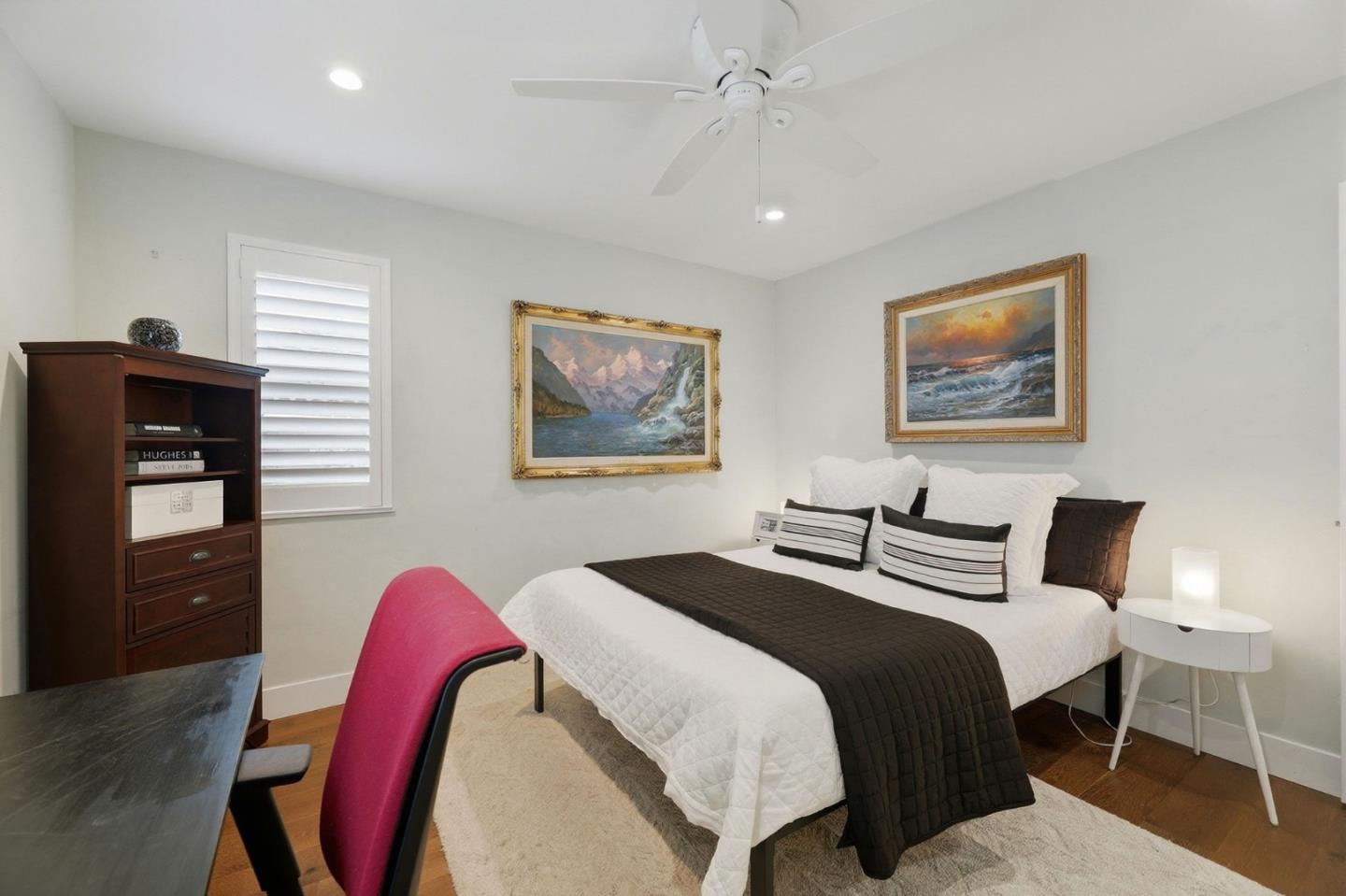 Detail Gallery Image 19 of 34 For 1141 Lincoln Dr, Mountain View,  CA 94040 - 3 Beds | 2 Baths