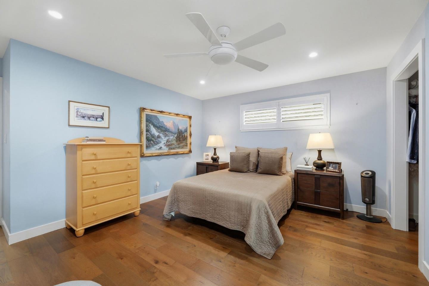 Detail Gallery Image 23 of 34 For 1141 Lincoln Dr, Mountain View,  CA 94040 - 3 Beds | 2 Baths