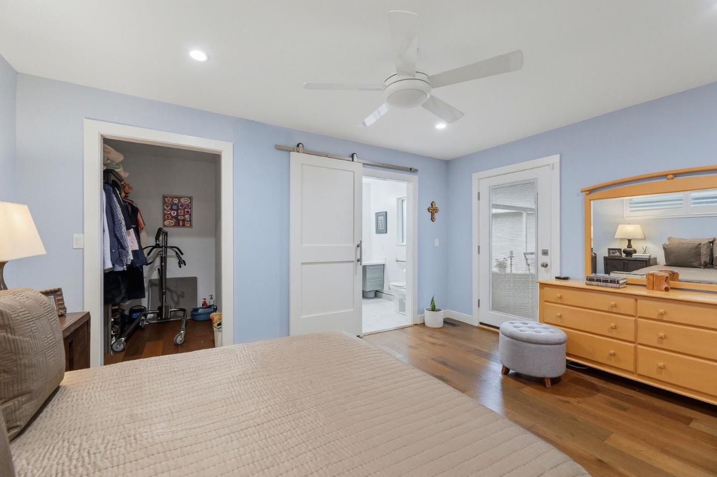 Detail Gallery Image 25 of 34 For 1141 Lincoln Dr, Mountain View,  CA 94040 - 3 Beds | 2 Baths