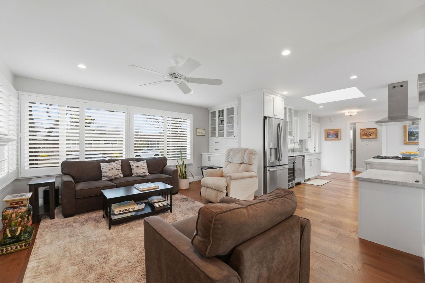 Detail Gallery Image 7 of 34 For 1141 Lincoln Dr, Mountain View,  CA 94040 - 3 Beds | 2 Baths