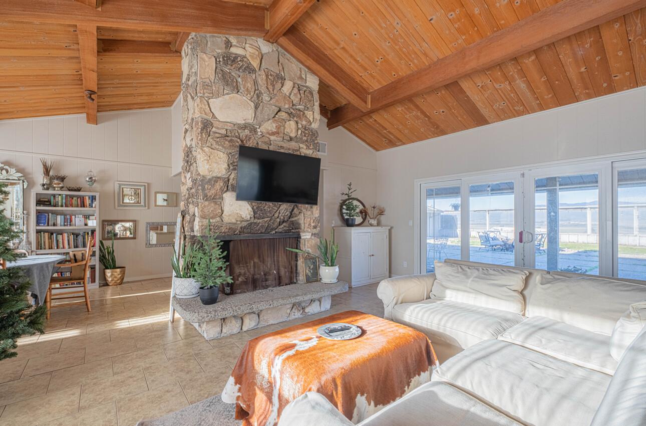 Detail Gallery Image 27 of 77 For 844 River Rd, Salinas,  CA 93908 - – Beds | – Baths