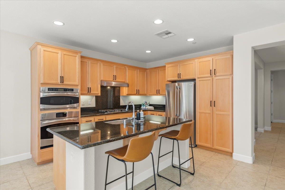 Detail Gallery Image 11 of 33 For 1510 Cielo Vista Ln, Gilroy,  CA 95020 - 3 Beds | 2 Baths