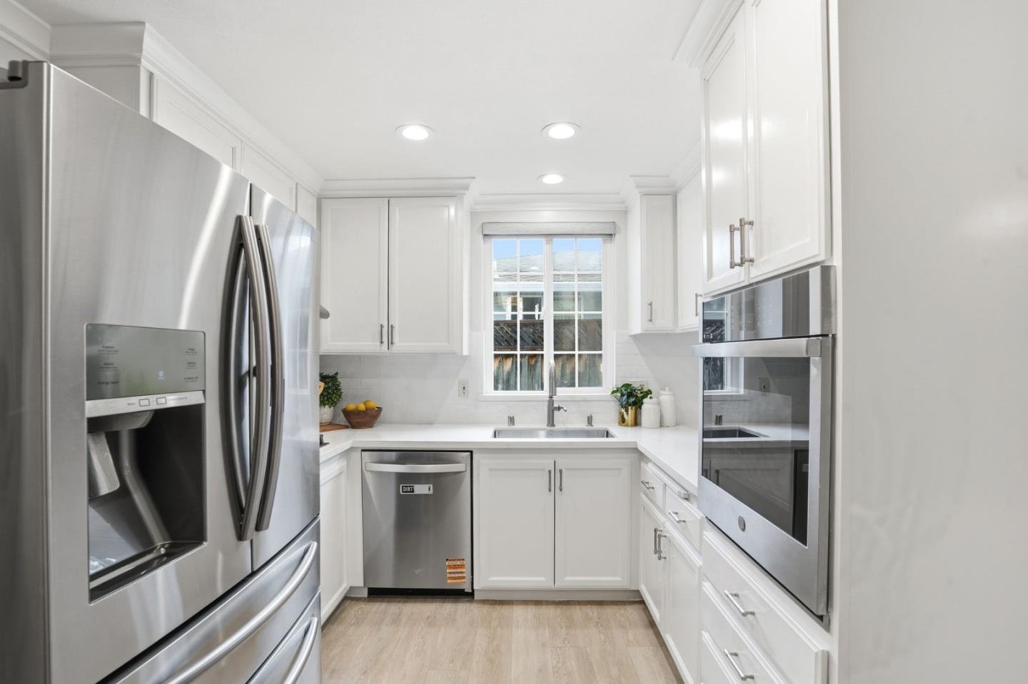 Detail Gallery Image 13 of 39 For 1969 Mclaughlin Ave, San Jose,  CA 95122 - 3 Beds | 2 Baths