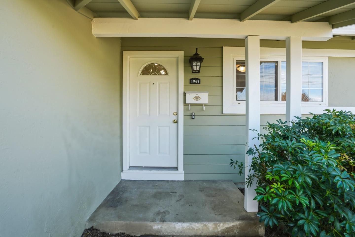 Detail Gallery Image 3 of 39 For 1969 Mclaughlin Ave, San Jose,  CA 95122 - 3 Beds | 2 Baths