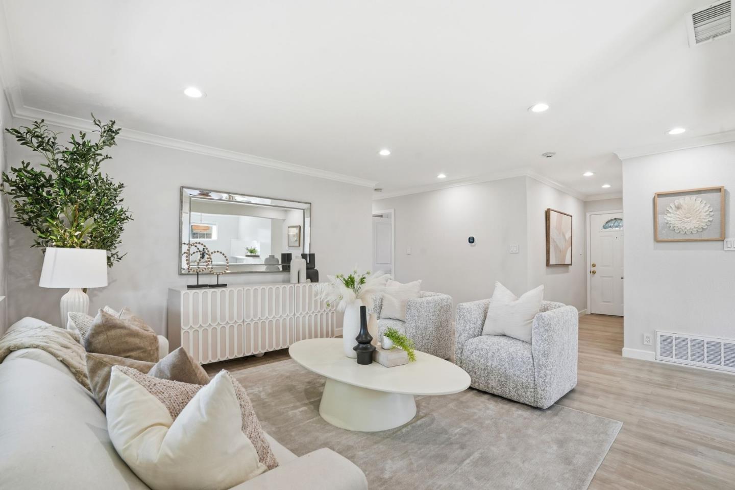 Detail Gallery Image 6 of 39 For 1969 Mclaughlin Ave, San Jose,  CA 95122 - 3 Beds | 2 Baths