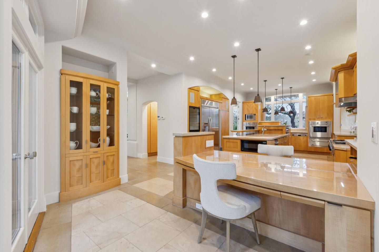 Detail Gallery Image 25 of 83 For 24292 Elise Ct, Los Altos Hills,  CA 94024 - 6 Beds | 5/2 Baths