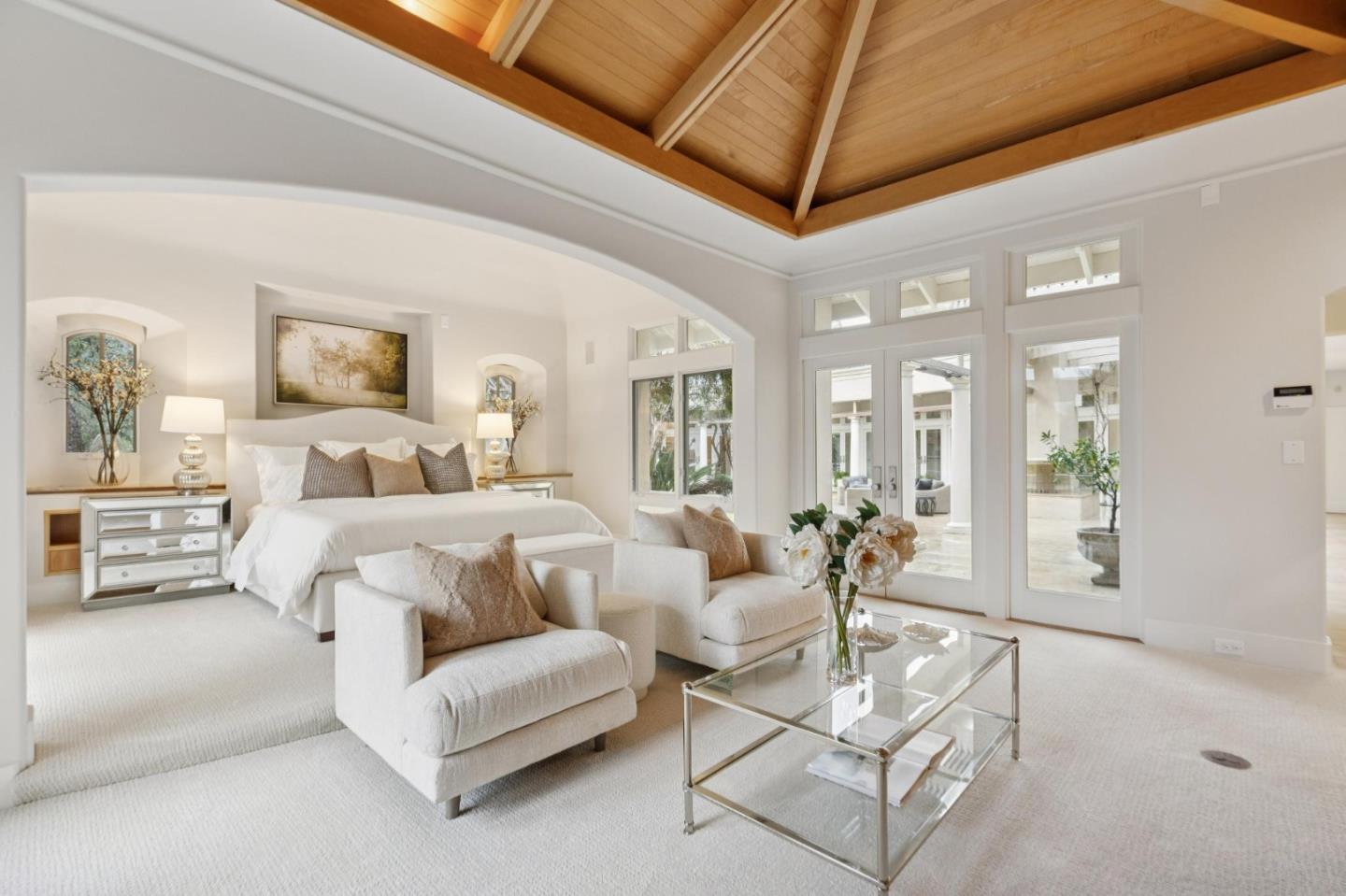 Detail Gallery Image 29 of 83 For 24292 Elise Ct, Los Altos Hills,  CA 94024 - 6 Beds | 5/2 Baths