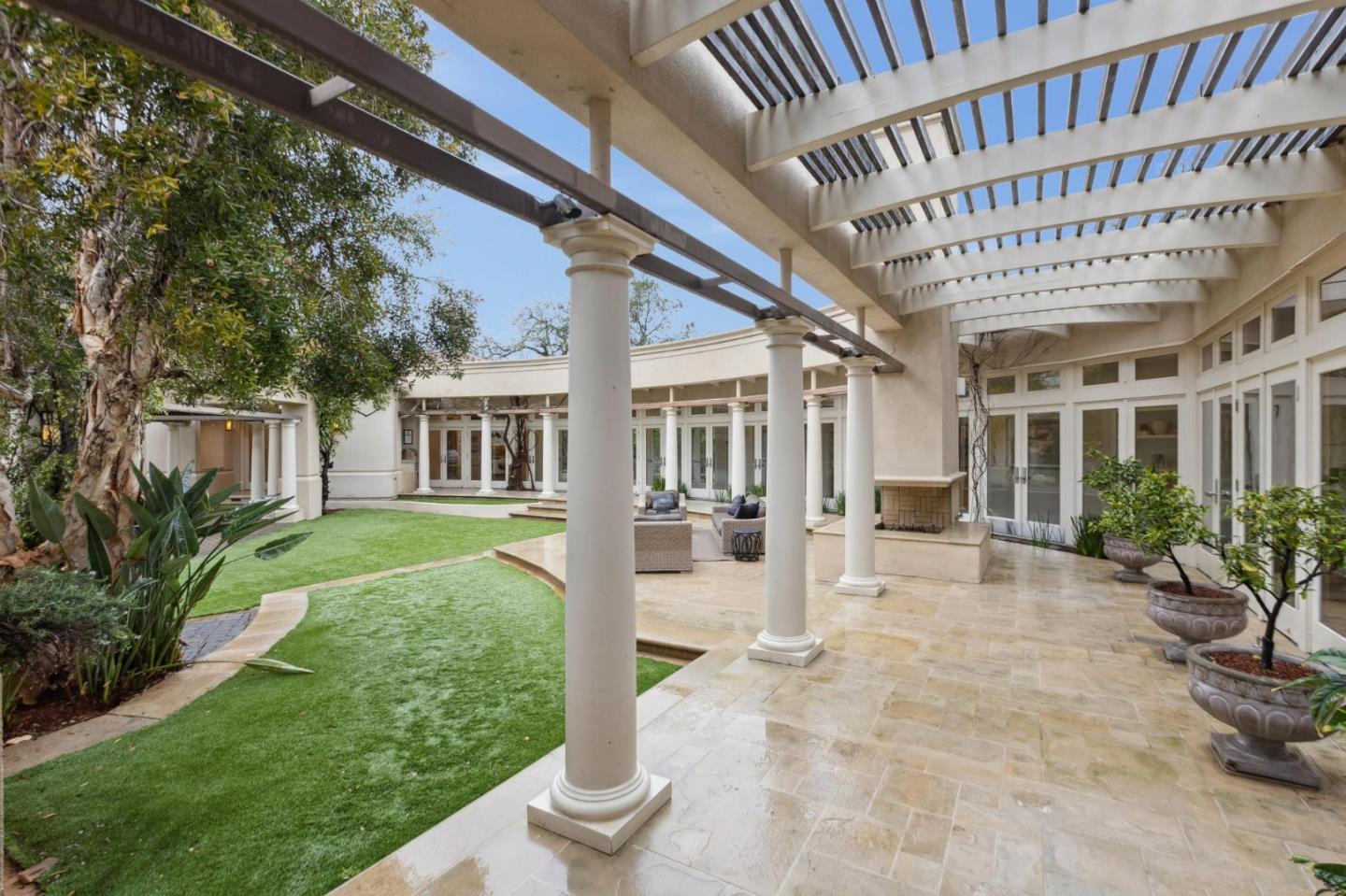 Detail Gallery Image 35 of 83 For 24292 Elise Ct, Los Altos Hills,  CA 94024 - 6 Beds | 5/2 Baths