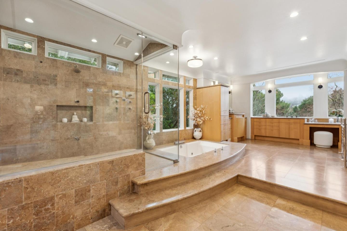 Detail Gallery Image 38 of 83 For 24292 Elise Ct, Los Altos Hills,  CA 94024 - 6 Beds | 5/2 Baths