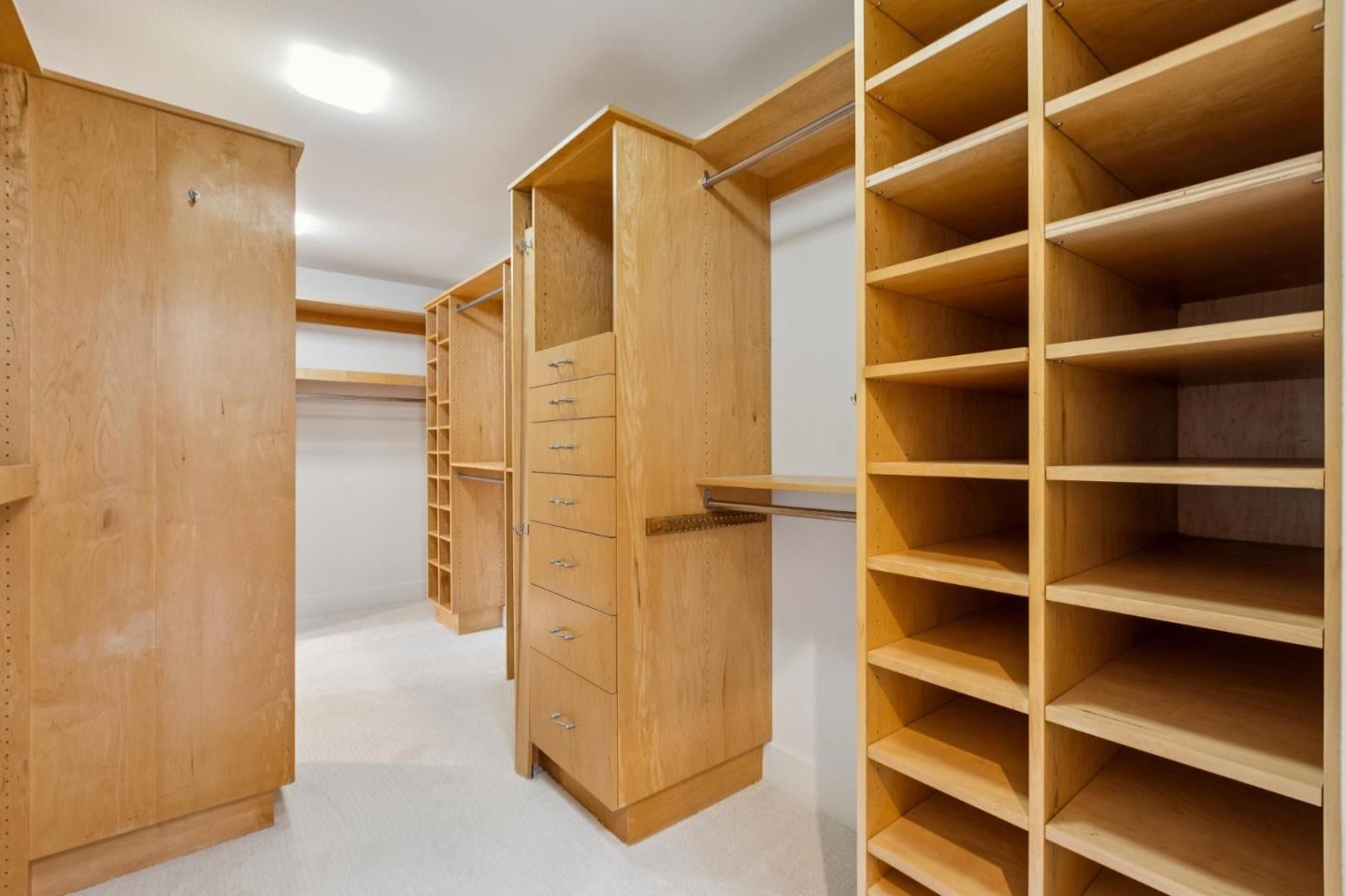 Detail Gallery Image 42 of 83 For 24292 Elise Ct, Los Altos Hills,  CA 94024 - 6 Beds | 5/2 Baths