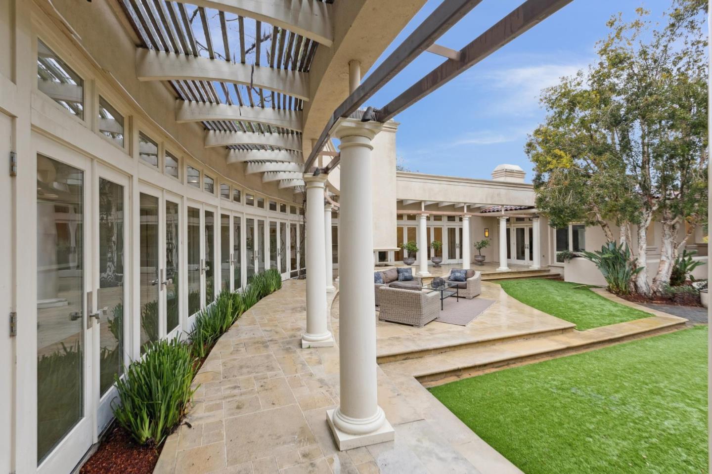 Detail Gallery Image 67 of 83 For 24292 Elise Ct, Los Altos Hills,  CA 94024 - 6 Beds | 5/2 Baths