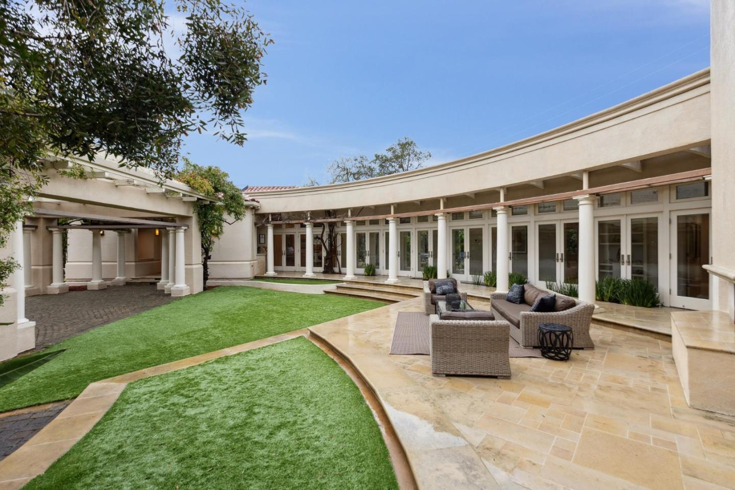 Detail Gallery Image 71 of 83 For 24292 Elise Ct, Los Altos Hills,  CA 94024 - 6 Beds | 5/2 Baths