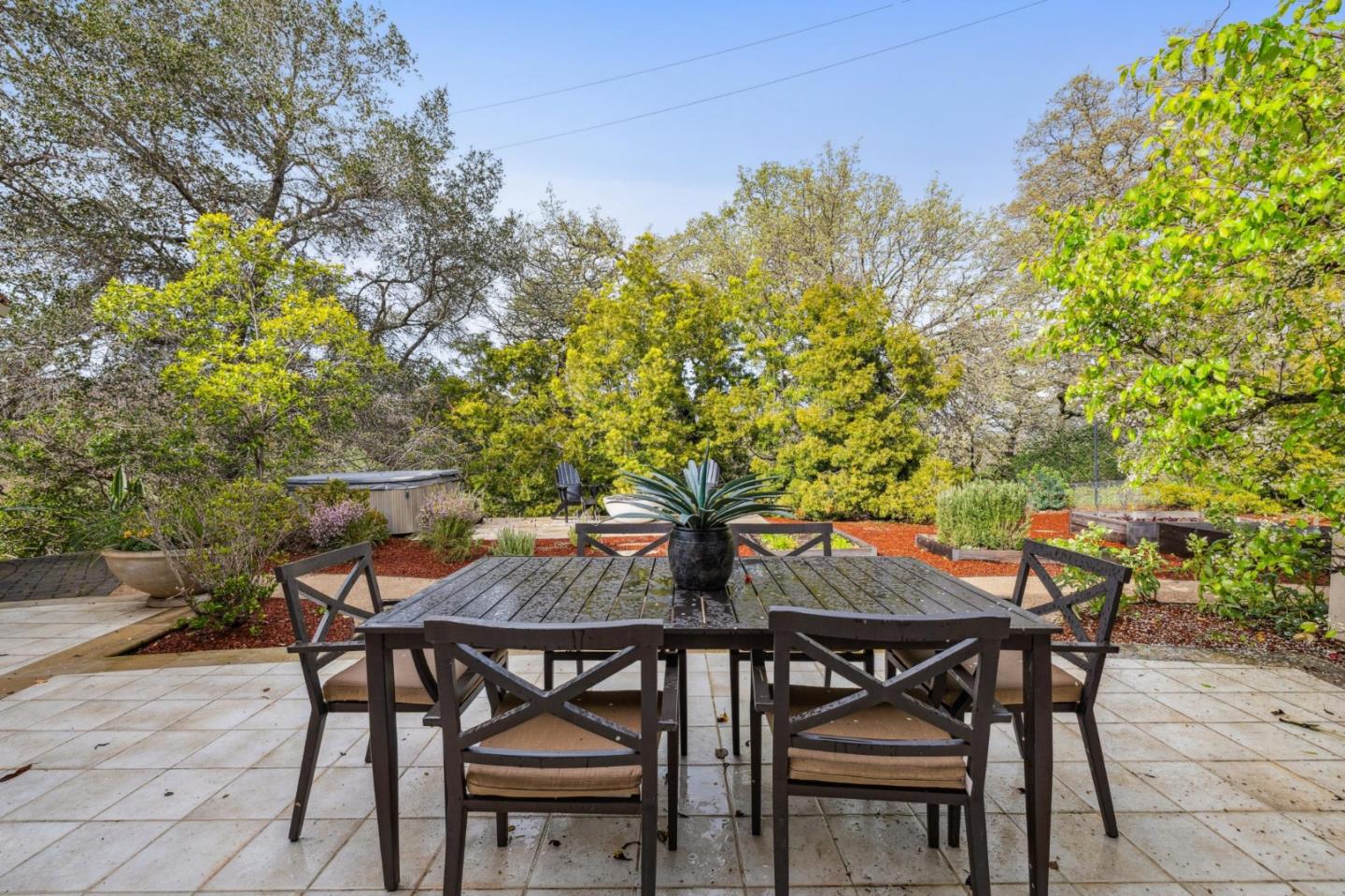 Detail Gallery Image 73 of 83 For 24292 Elise Ct, Los Altos Hills,  CA 94024 - 6 Beds | 5/2 Baths