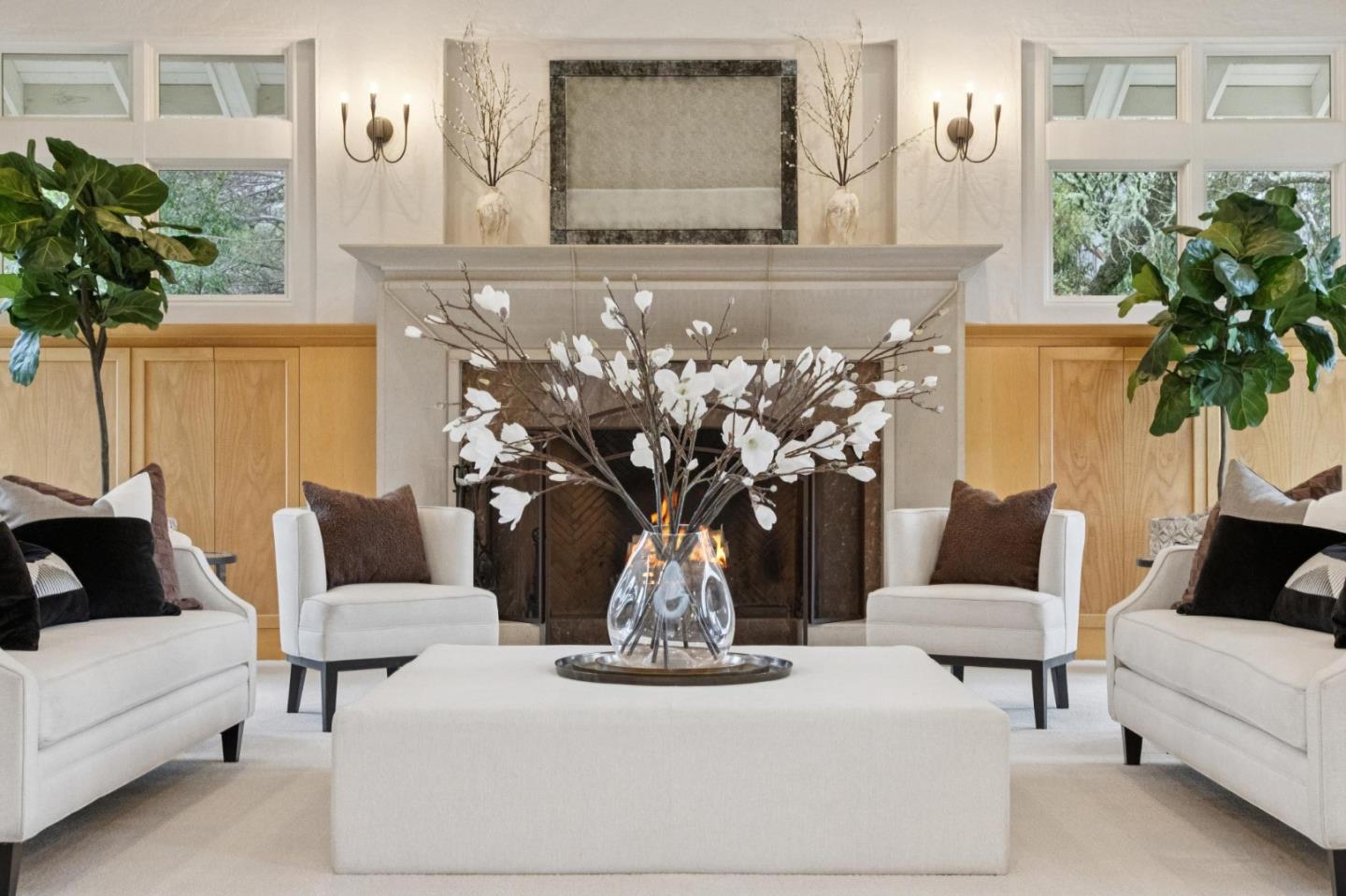 Detail Gallery Image 9 of 83 For 24292 Elise Ct, Los Altos Hills,  CA 94024 - 6 Beds | 5/2 Baths