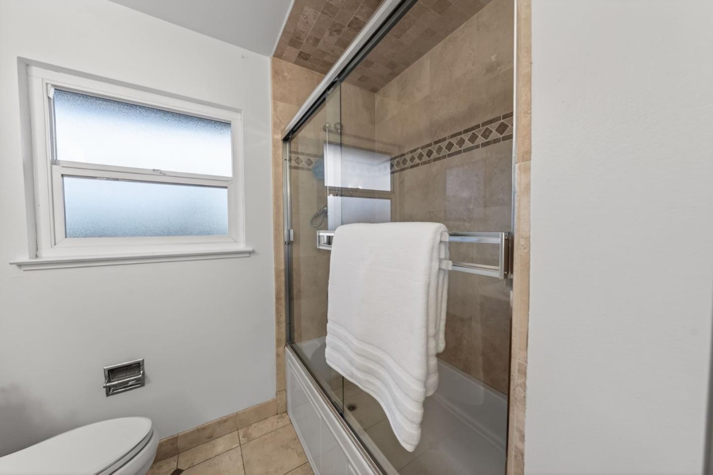 Detail Gallery Image 26 of 48 For 779 Vereda Ct, San Jose,  CA 95123 - 5 Beds | 2/1 Baths