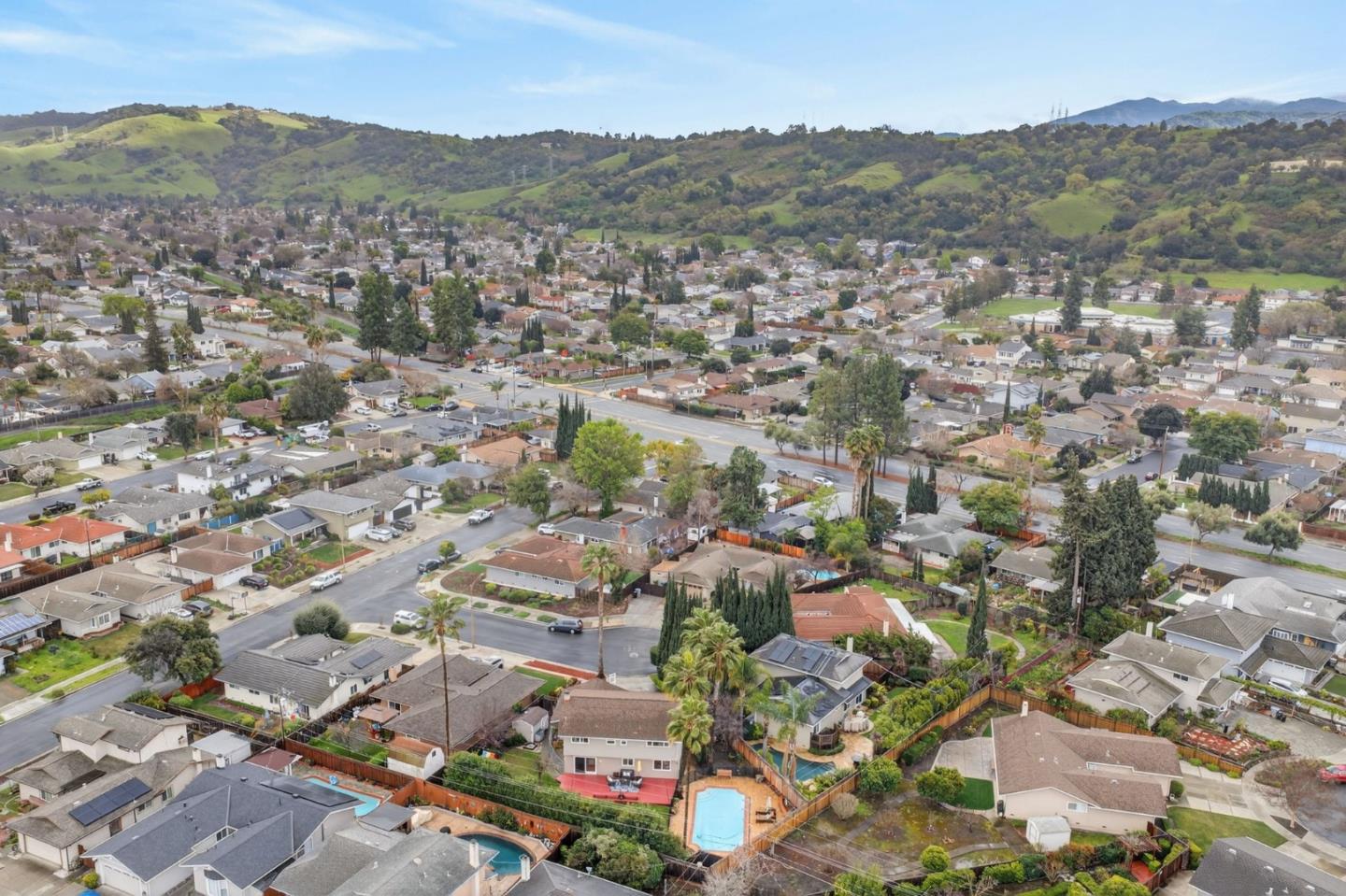 Detail Gallery Image 41 of 48 For 779 Vereda Ct, San Jose,  CA 95123 - 5 Beds | 2/1 Baths