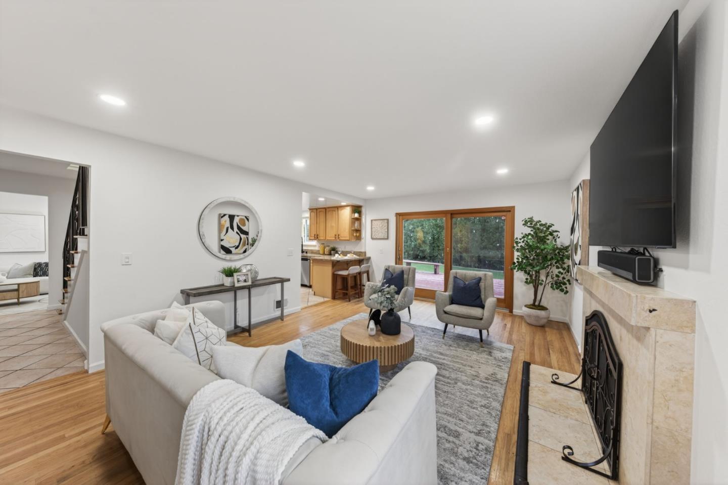 Detail Gallery Image 6 of 48 For 779 Vereda Ct, San Jose,  CA 95123 - 5 Beds | 2/1 Baths