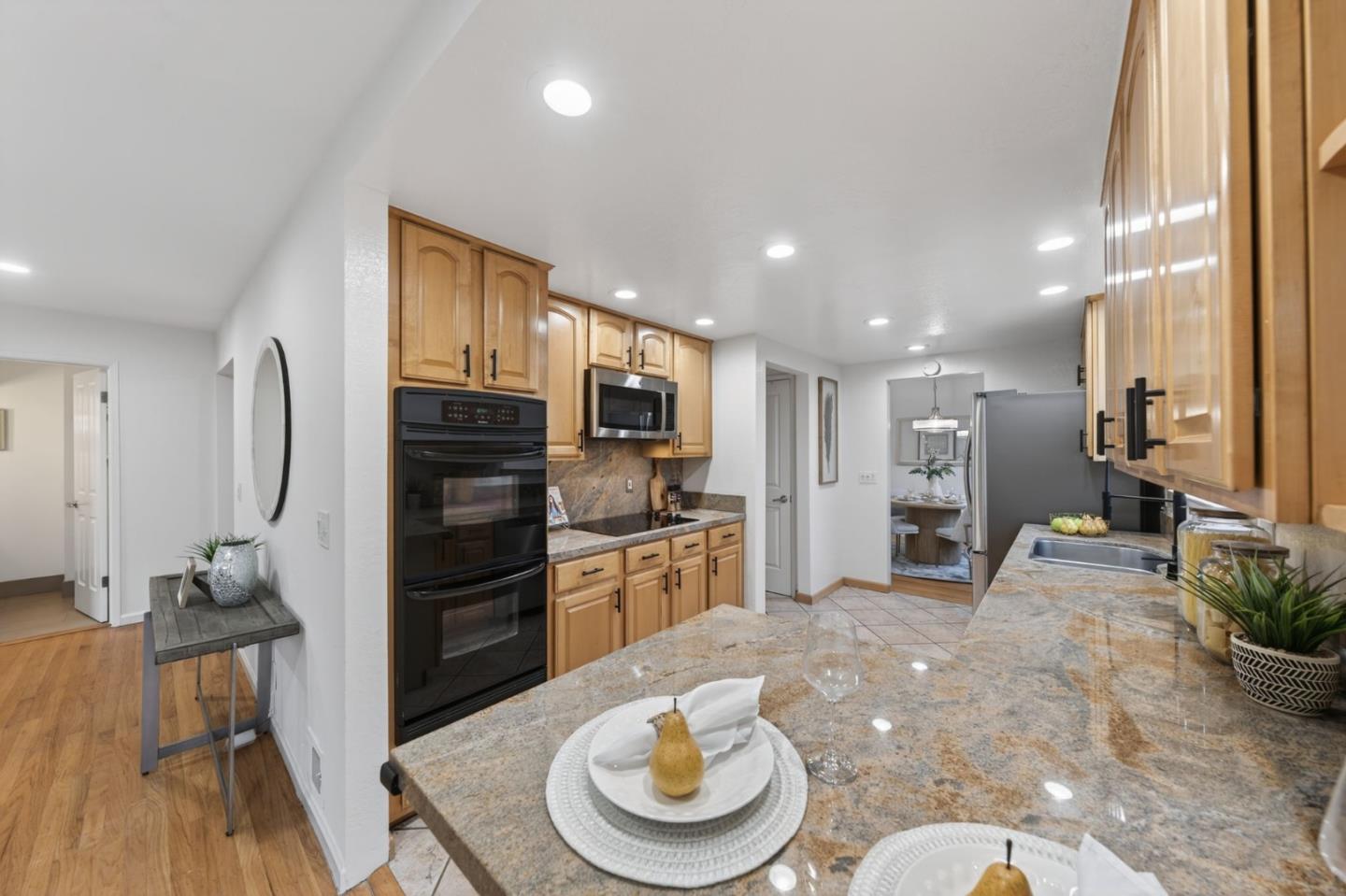 Detail Gallery Image 7 of 48 For 779 Vereda Ct, San Jose,  CA 95123 - 5 Beds | 2/1 Baths