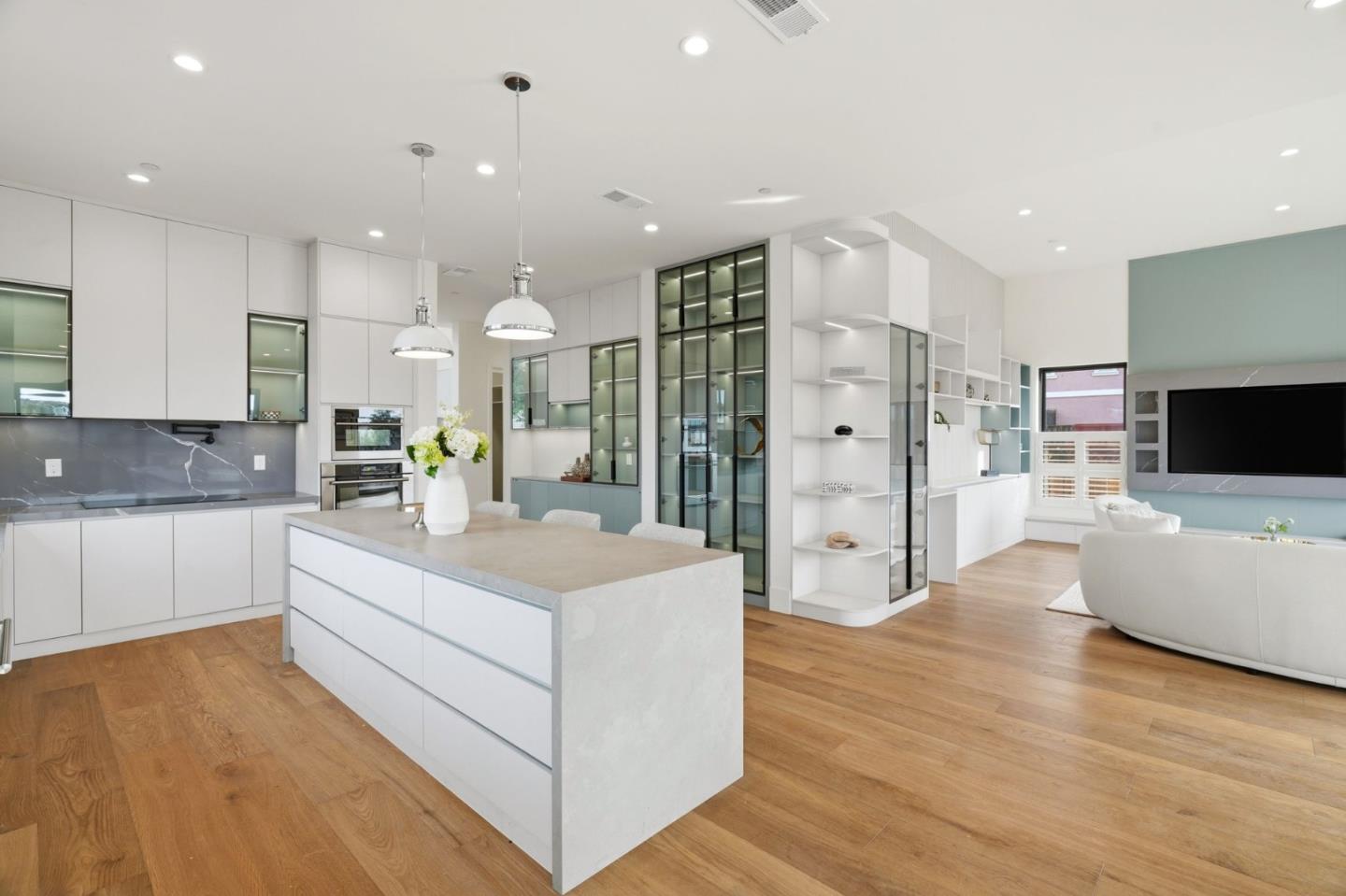 Detail Gallery Image 16 of 70 For 3543 Kettmann Rd, San Jose,  CA 95121 - 6 Beds | 5 Baths