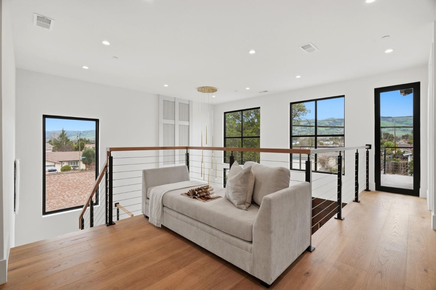 Detail Gallery Image 24 of 70 For 3543 Kettmann Rd, San Jose,  CA 95121 - 6 Beds | 5 Baths