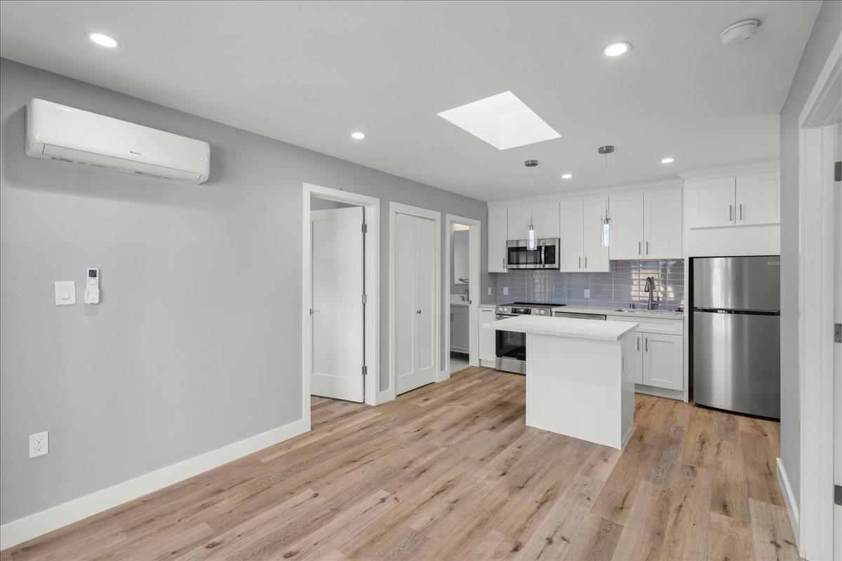 Detail Gallery Image 12 of 25 For 620 Alamo Ct, Mountain View,  CA 94043 - – Beds | – Baths