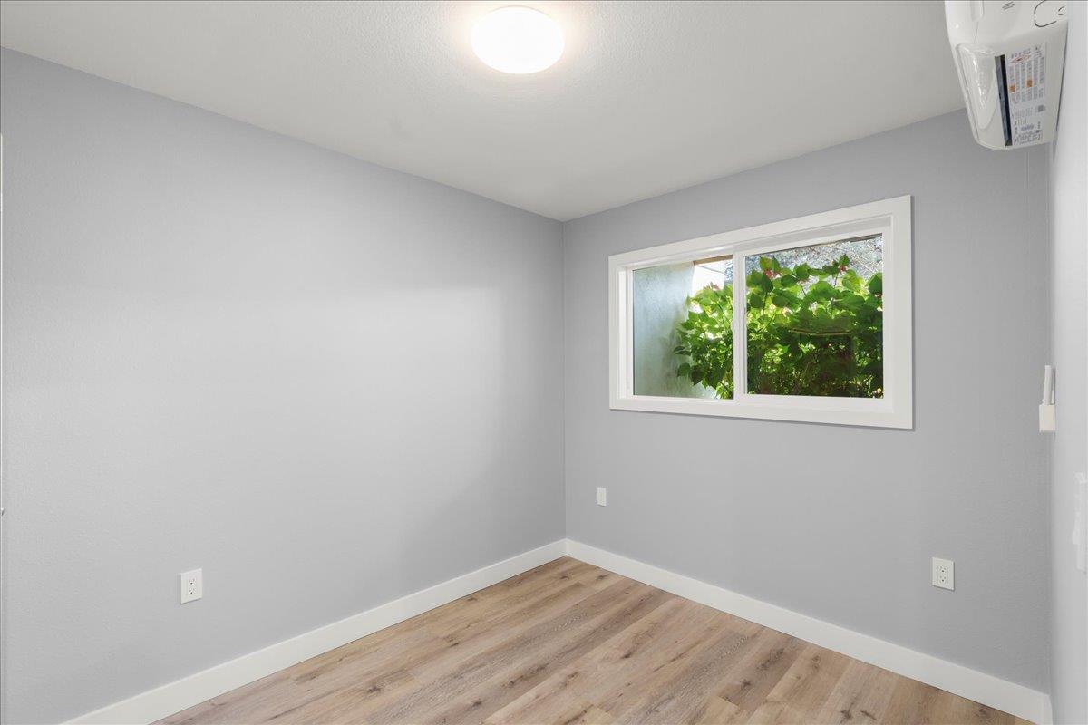 Detail Gallery Image 13 of 25 For 620 Alamo Ct, Mountain View,  CA 94043 - – Beds | – Baths