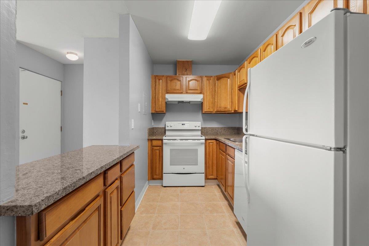 Detail Gallery Image 21 of 25 For 620 Alamo Ct, Mountain View,  CA 94043 - – Beds | – Baths