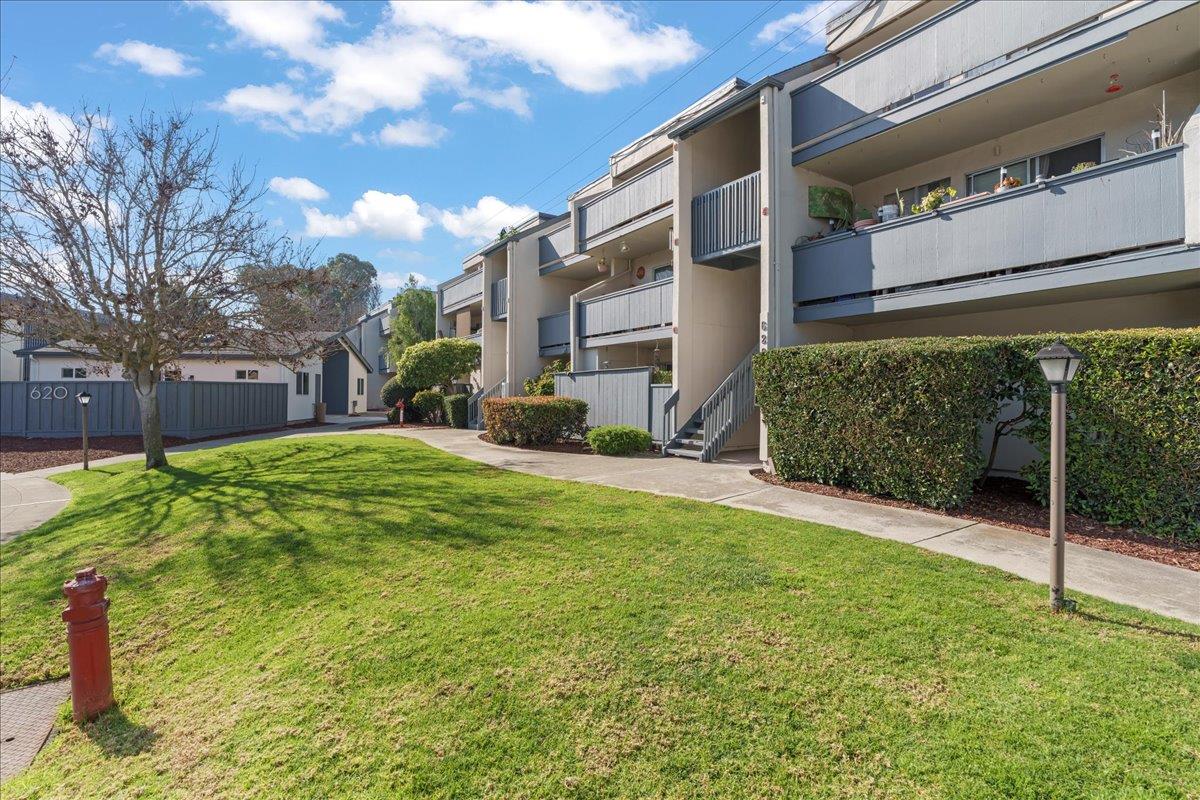 Detail Gallery Image 4 of 25 For 620 Alamo Ct, Mountain View,  CA 94043 - – Beds | – Baths