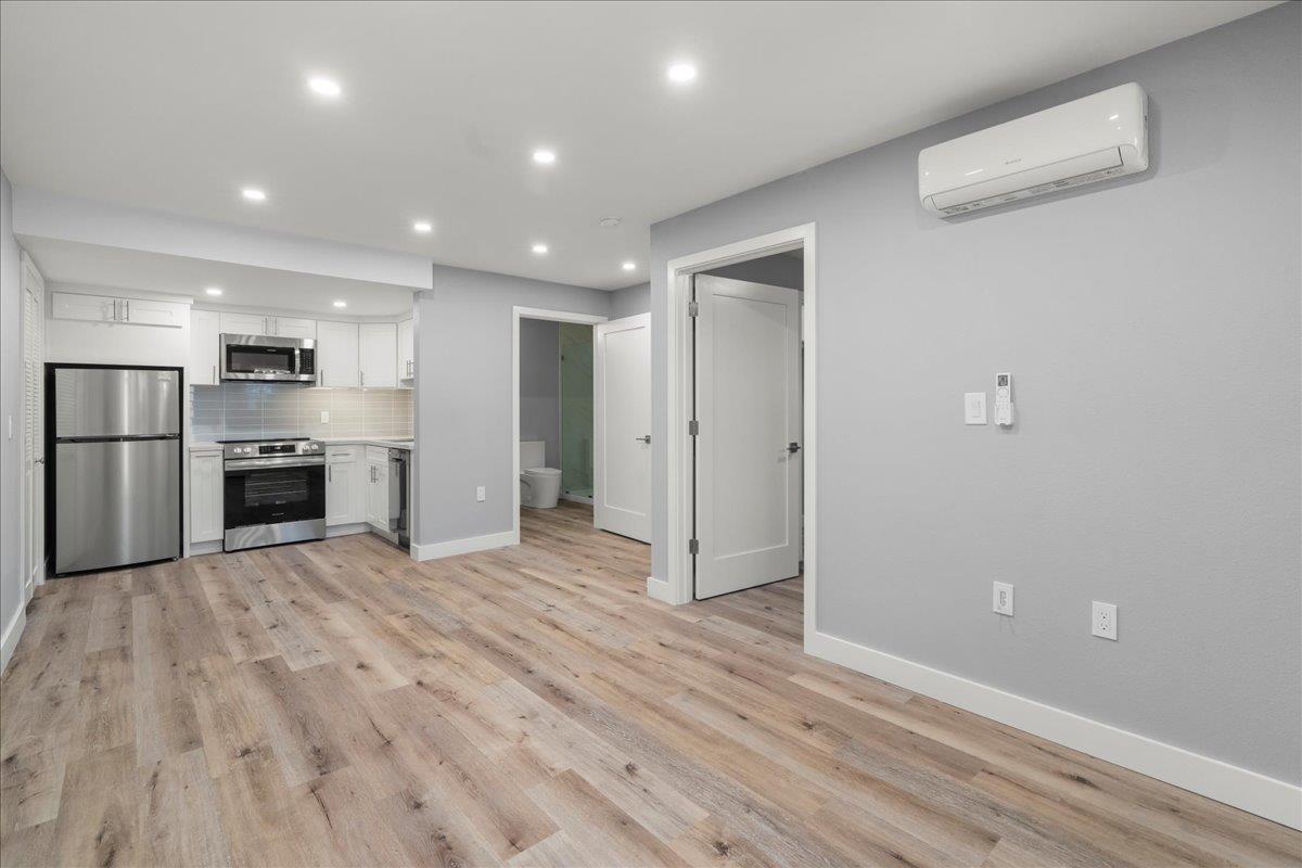 Detail Gallery Image 8 of 25 For 620 Alamo Ct, Mountain View,  CA 94043 - – Beds | – Baths