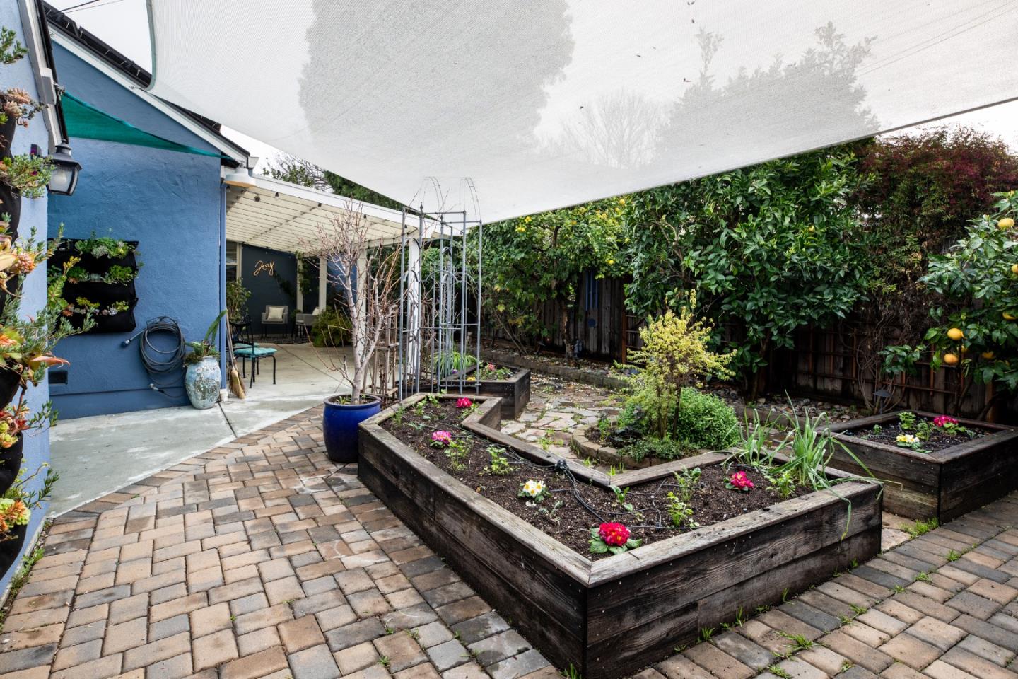 Detail Gallery Image 25 of 33 For 162 W Rosemary St, San Jose,  CA 95110 - 3 Beds | 2 Baths