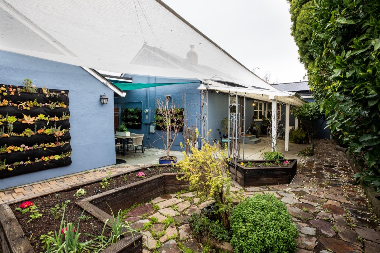 Detail Gallery Image 26 of 33 For 162 W Rosemary St, San Jose,  CA 95110 - 3 Beds | 2 Baths