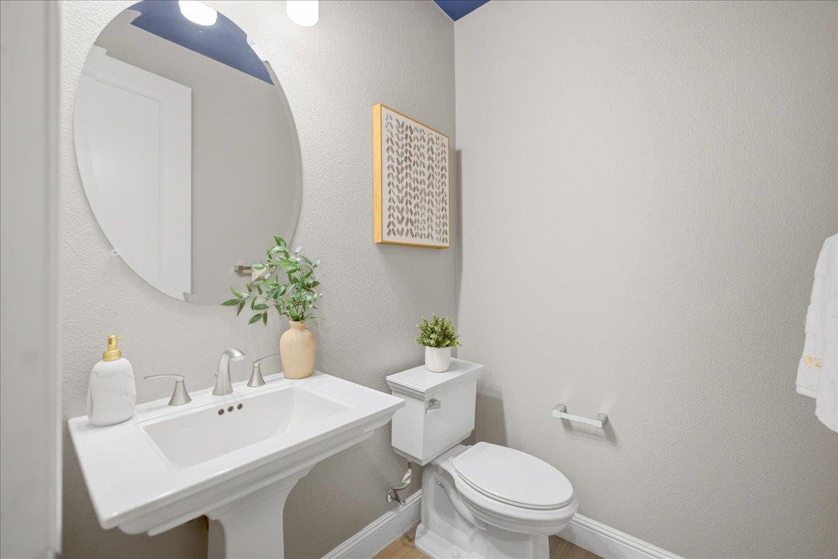 Detail Gallery Image 19 of 47 For 631 True Wind Way #203,  Redwood City,  CA 94063 - 2 Beds | 2/1 Baths