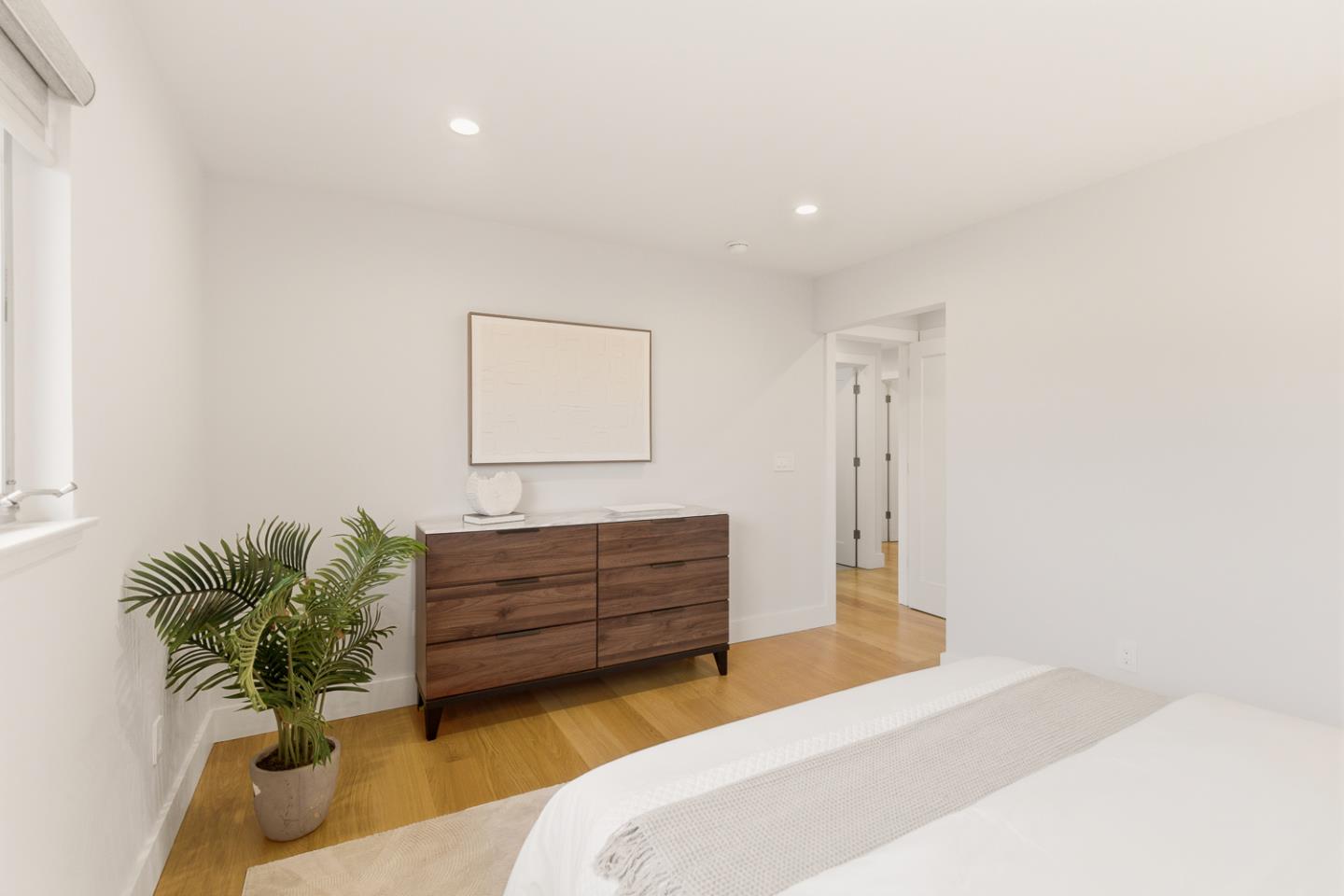 Detail Gallery Image 26 of 50 For 445 Mariposa Dr, South San Francisco,  CA 94080 - 4 Beds | 3 Baths