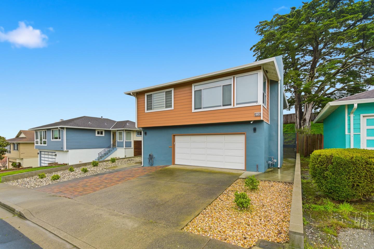 Detail Gallery Image 3 of 50 For 445 Mariposa Dr, South San Francisco,  CA 94080 - 4 Beds | 3 Baths