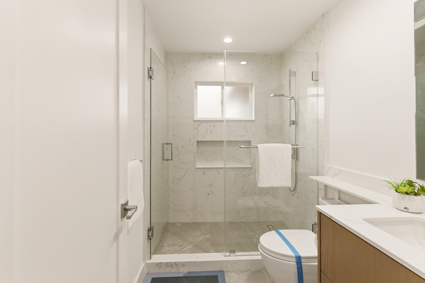 Detail Gallery Image 30 of 50 For 445 Mariposa Dr, South San Francisco,  CA 94080 - 4 Beds | 3 Baths