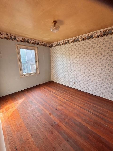 Detail Gallery Image 7 of 16 For 65 Bayshore Cir, San Bruno,  CA 94066 - 2 Beds | 1 Baths