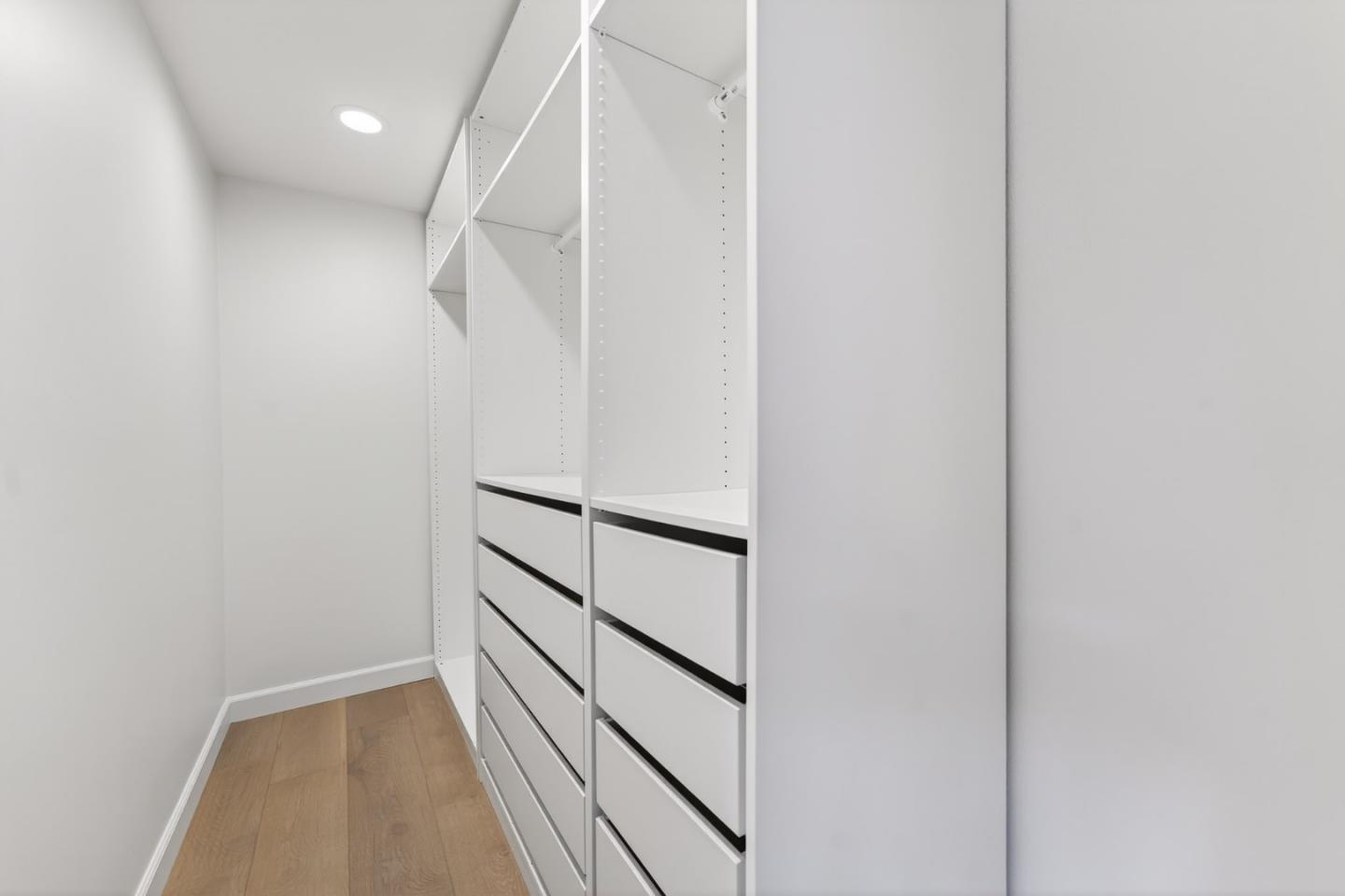 Detail Gallery Image 16 of 27 For 3957 Martin Dr, San Mateo,  CA 94403 - 3 Beds | 2 Baths